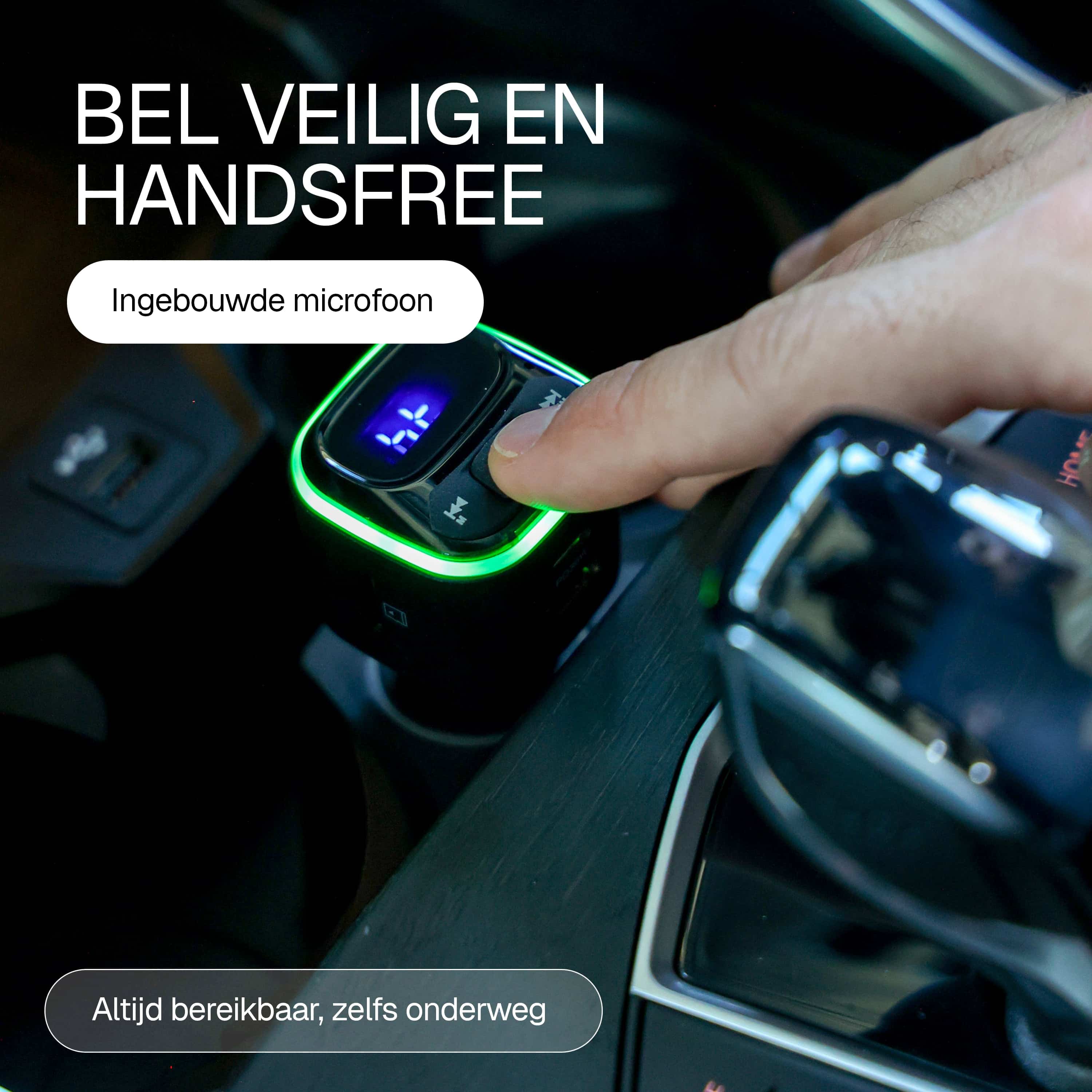Close-up van Wegman FM Transmitter met LED-display en bedieningsknoppen